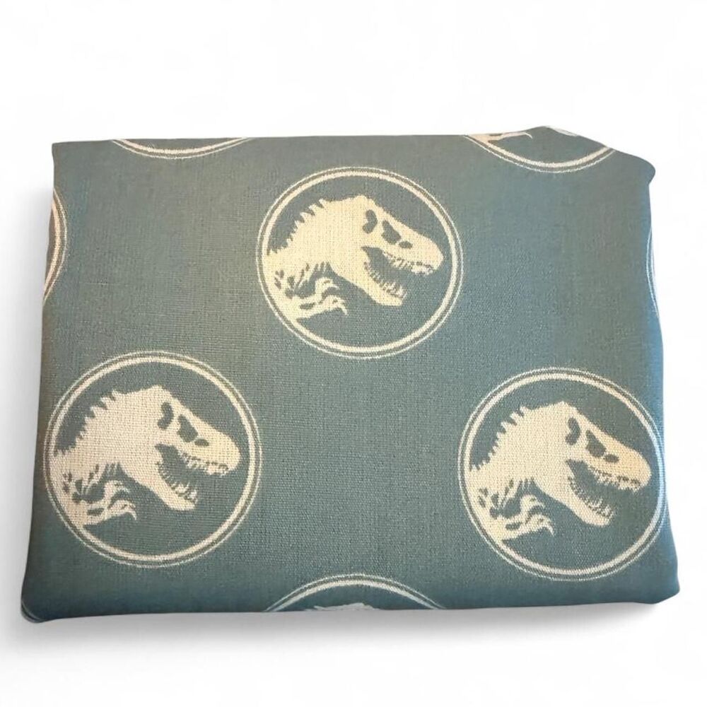 Jurassic Park Fat Quarter 18 x 21 Cotton Fabric Dinosaur Logo Green Quilting
